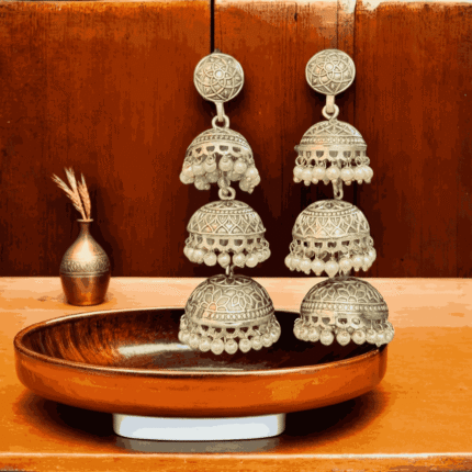 Ghunghroo Guldasta Jhumka